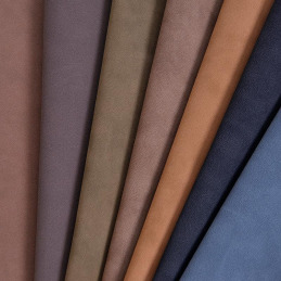 Как выбрать диван: особенности материалов обивки